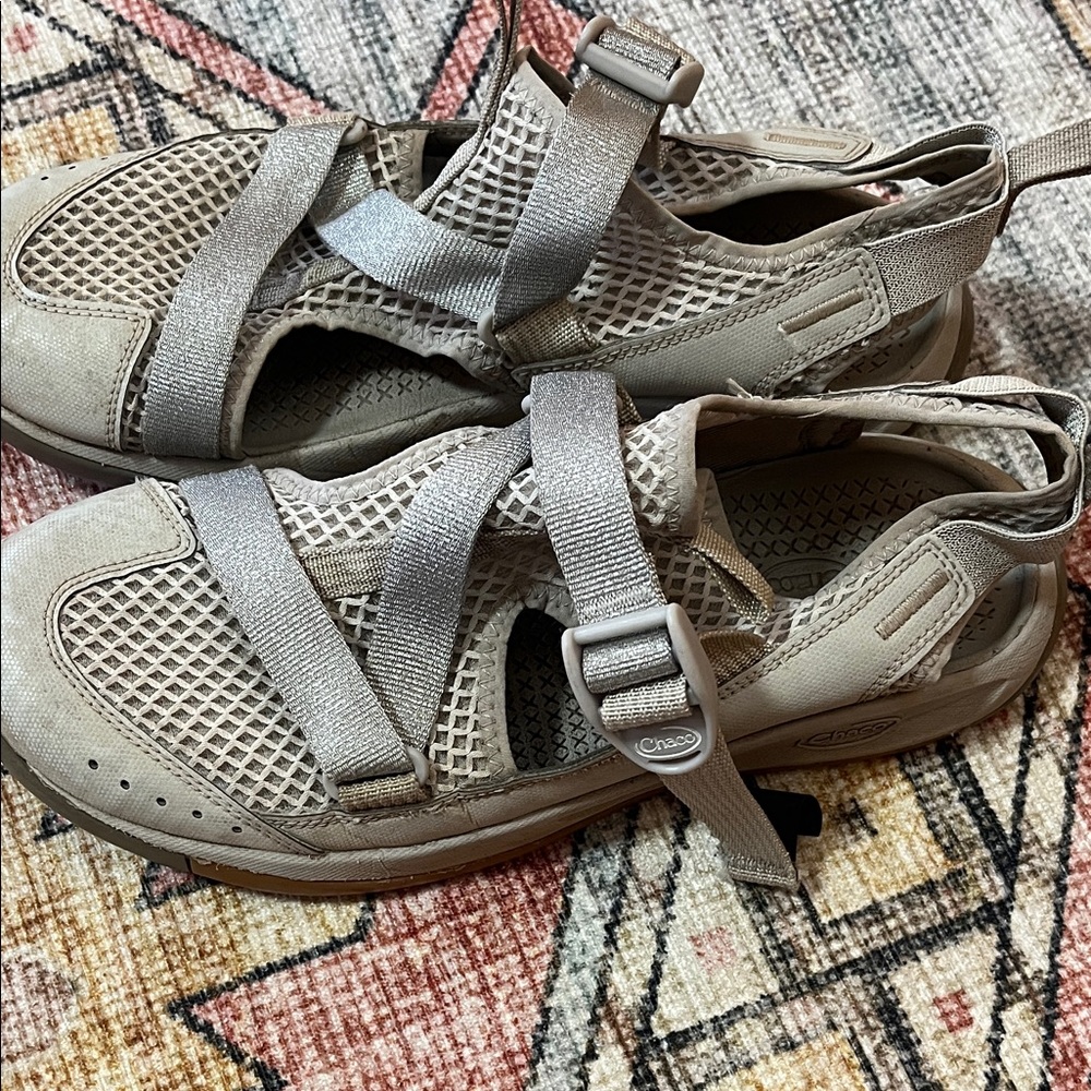 Chaco Odyssey Shoe- light grey